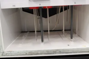 Illumina HiSeq 2000 DNA Sequencer for High-Throughput Genomic Analysis, 8 of 11