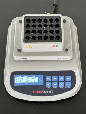 Thermo Scientific Thermal Mixer with Digital Temperature and Speed Control for 24x1.5 mL Tubes-cover