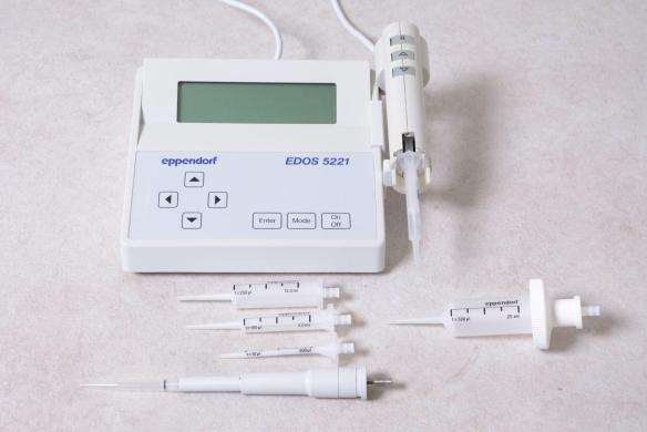 Eppendorf EDOS 5221 Automated Pipetting Machine-cover