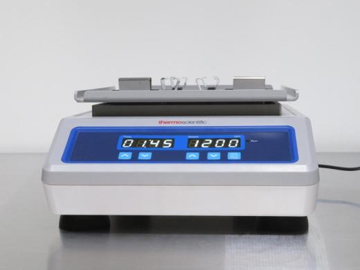Thermo Scientific Digital Microplate Shaker, Cat. #: 88882005-cover