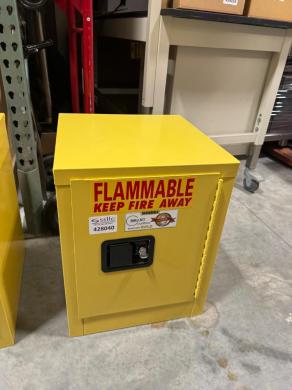SecurAll Flame Cabinet Single-Door Flammable Liquid Storage Safety Cabinet-cover