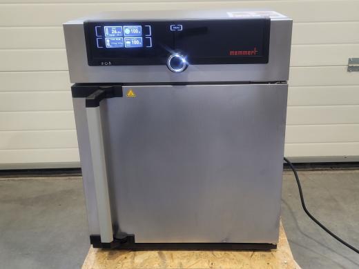 MEMMERT UF 30 incubator / oven with forced convection 300°C-cover