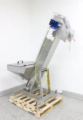 Shibuya Hoppmann EP04/06 Elevating Prefeeder with 4-6 cu.ft Stainless Steel Hopper and AC Motor