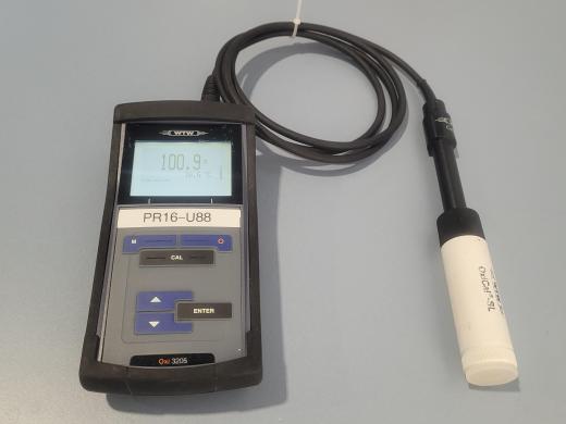 WTW OXI 3205 portable oximeter + Cellox 325 probe-cover