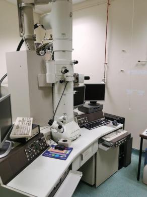 JEOL JEM2011 Transmission Electron Microscope for Spares-cover