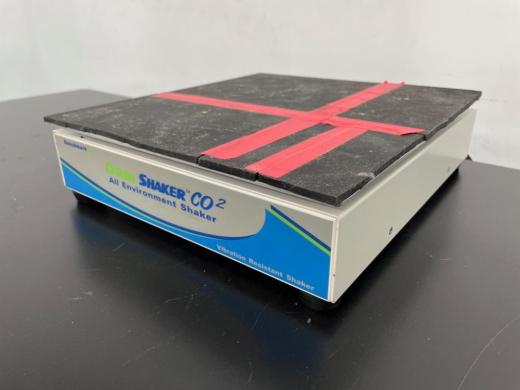Benchmark Scientific OrbiShaker CO2 Vibration Resistant Orbital Shaker Platform-cover