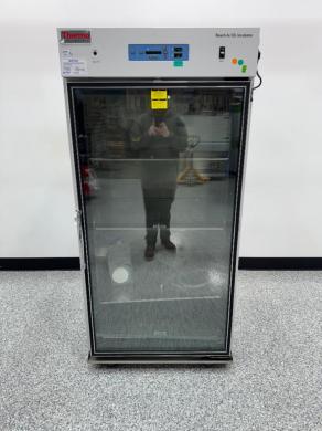 Thermo Fisher Scientific Model 3950 Reach-In CO2 Incubator for Cell Culture-cover
