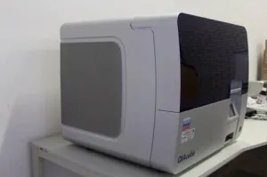 Qiagen QIAcube Automated Processing System, 3 of 5