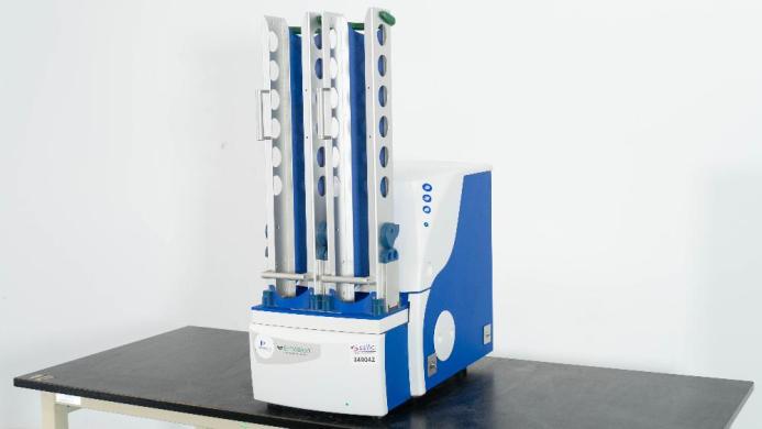 Perkin Elmer EnVision 2100 Multilabel Microplate Reader for Advanced Detection-cover