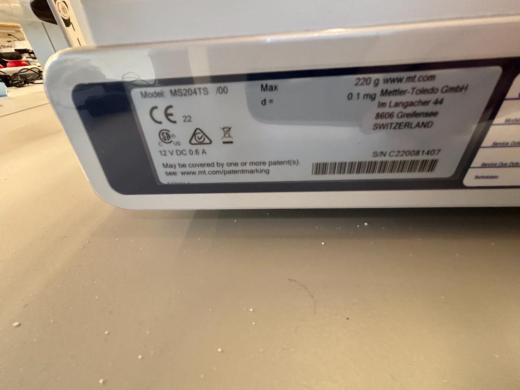Mettler Toledo MS204TS Analytical Balanced-cover