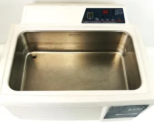 Branson 8510R-DTH Heated Ultrasonic Cleaner (20.8L), 2 of 9