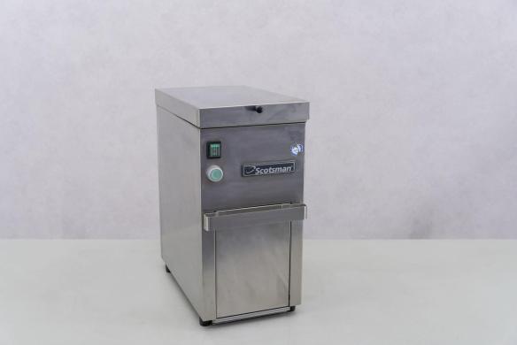 Scotsman Crushman Tabletop Ice Crusher-cover