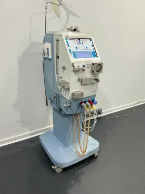 Gambro AK-96 Hemodialysis Machine with User-Friendly Interface and Color Display