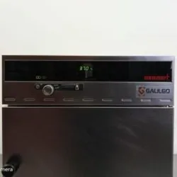 Memmert INB 200 Laboratory Incubator with PID Temperature Control, 2 of 11