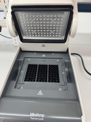 Applied Biosystems MiniAmp Thermal Cycler-cover