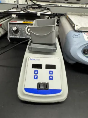 Fisherbrand Microplate Vortexer Model 9454FIMPUSAS for Laboratory Sample Mixing
