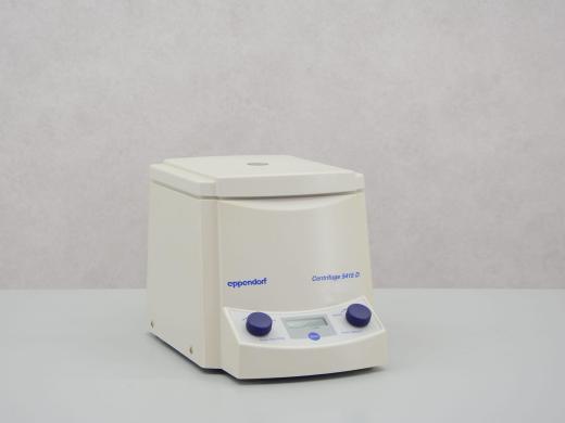 Eppendorf 5415D Centrifuge-cover