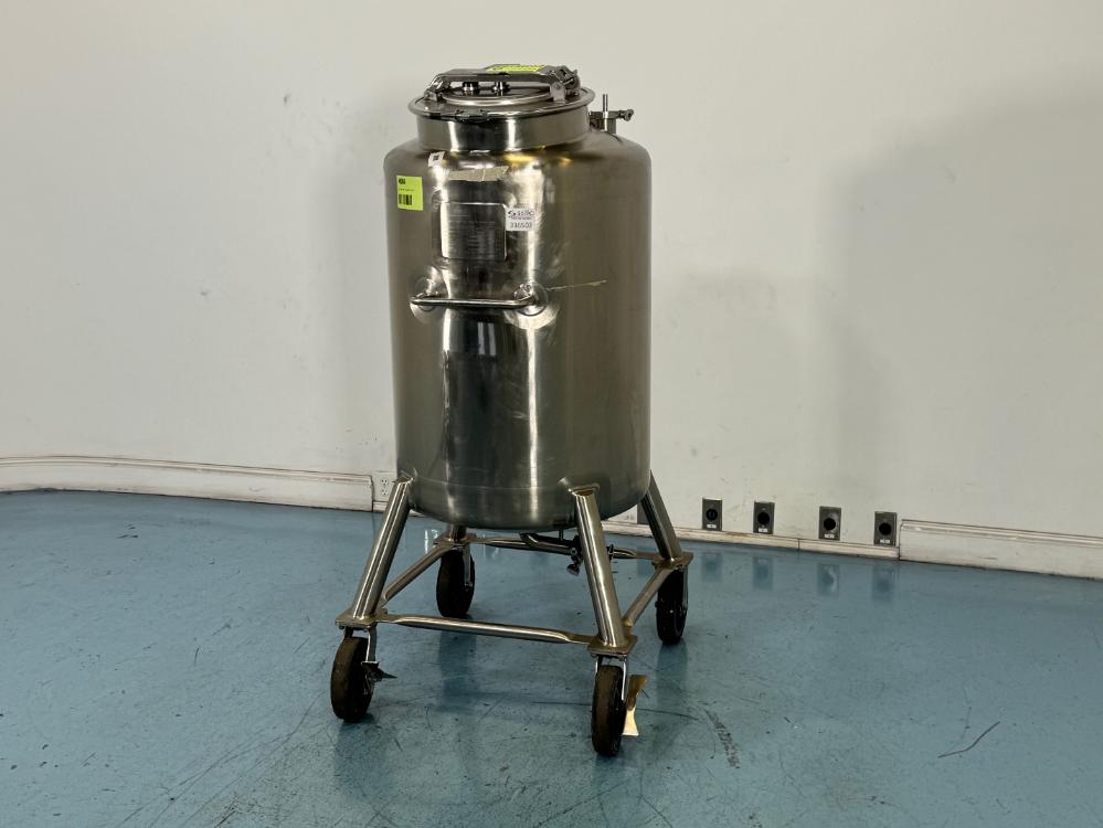 Walker 65 Gallon Stainless Steel Mixing Tank for Laboratory and Bioprocessing Applications