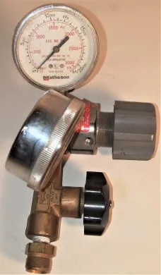 Matheson 3536-N/I Brass High-Purity Gas Regulator - CGA 580