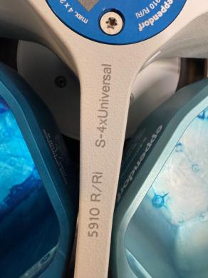 Eppendorf 5910Ri Refrigerated Benchtop Centrifuge with Touchscreen Control-cover