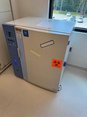 Thermo Forma Steri-Cult Model 3307 CO2 Incubator for Controlled Cell Culture-cover