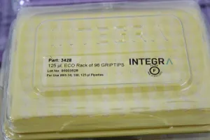 Integra 1000-1250 µL Pipettes Consumable Case with 96 Grip Tips, 8 of 12