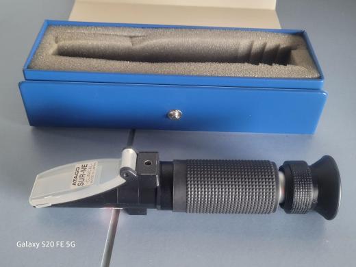 ATAGO SUR-NE Clinical Refractometer-cover