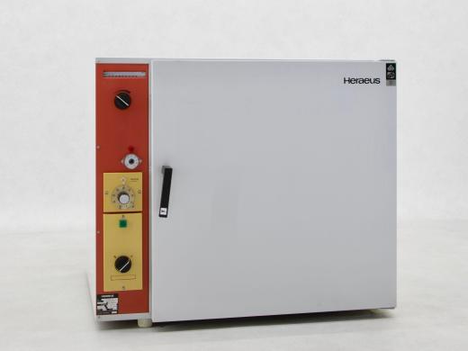 Heraeus B5050E Laboratory Incubator for Biochemical and Microbiological Applications-cover