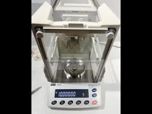 A&D BM-20 Microbalance with Built-In Fanless Ionizer for High-Precision Weighing, 9 of 10
