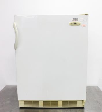 Summit FF7 5.5 cu.ft. Commercial Undercounter Refrigerator with Automatic Defrost-cover
