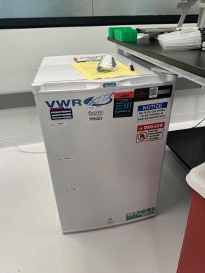 VWR HCUCFS-0420 Undercounter Freezer for Laboratory Sample Storage-cover