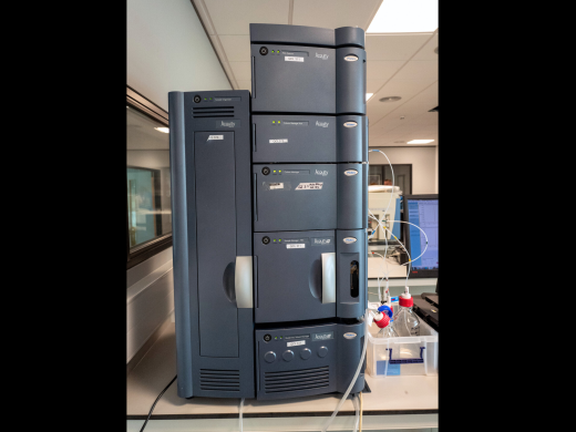 Waters Acquity H-Class Ultra Performance Liquid Chromatography System-cover