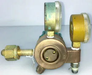 Liquid Air 104HDF-O2-158 Brass Oxygen Single-Stage Regulator (CGA 540), 3 of 4