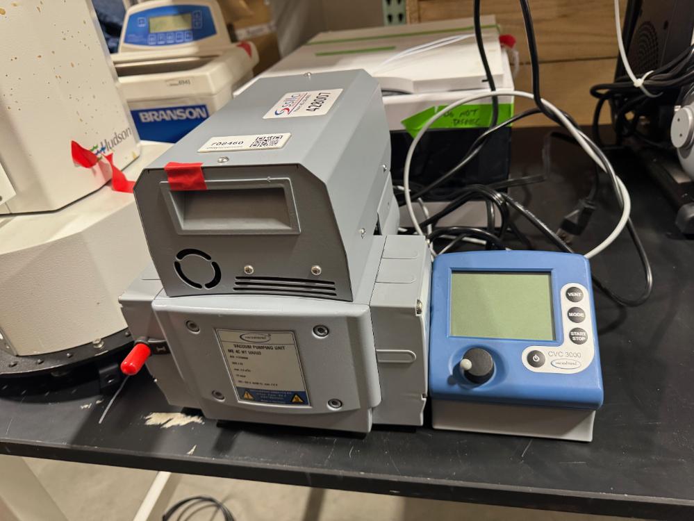 Vacuubrand ME 4C NT Vario Vacuum Pump with CVC 3000 Control Module