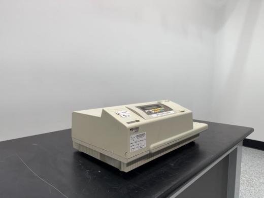 Molecular Devices SpectraMax M2 Multi-Mode Microplate Reader-cover