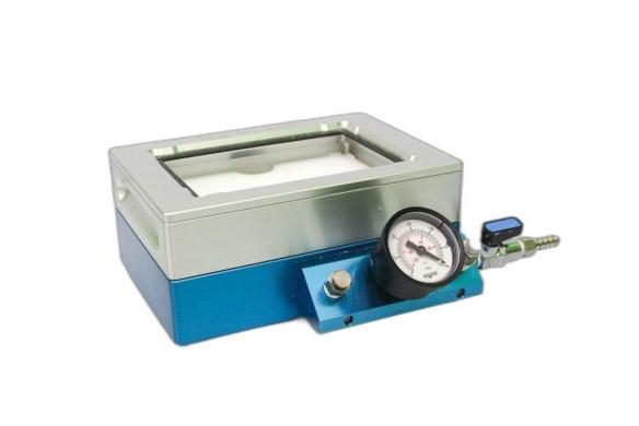 Pall 5017 Multi Well Plate Vacuum Manifold with Pressure Control for Laboratory Applications-cover