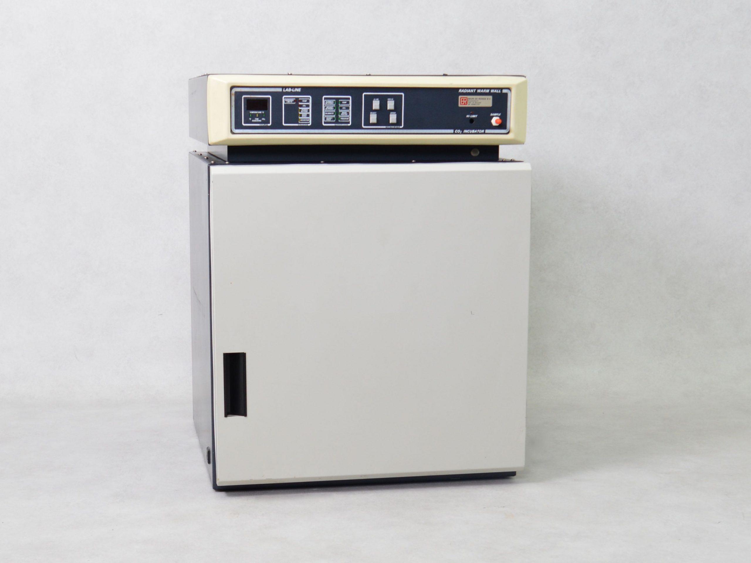 Lab-Line 394-1 CO2 Incubator for Controlled Cell Culture and Tissue Growth