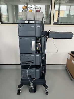 Waters Acquity M-Class Ultra Performance Liquid Chromatography System with LBSM, LSM-FL, ASM & TVM Modules-cover