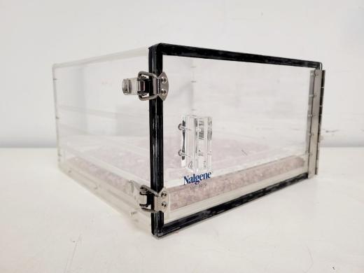 Nalgene 5317-0070 Acrylic Desiccator Cabinet for Controlled Humidity Storage-cover
