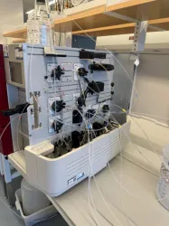 GE AKTA avant 150 FPLC System, 3 of 4