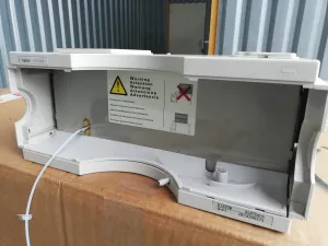 Agilent 1100 Series G1330B ALS Therm, 2 of 3
