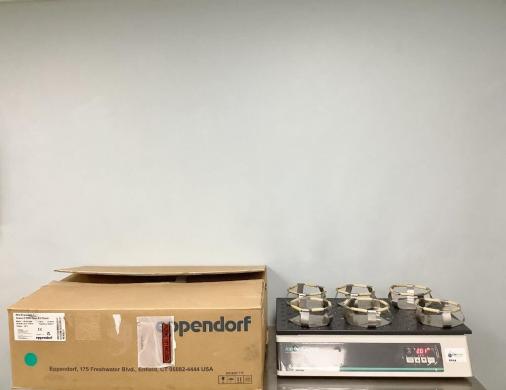New Brunswick Innova 2300 Platform Orbital Lab Shaker for Controlled Mixing up to 500 RPM-cover