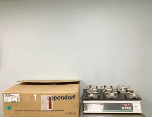 New Brunswick Innova 2300 Platform Orbital Lab Shaker for Controlled Mixing up to 500 RPM
