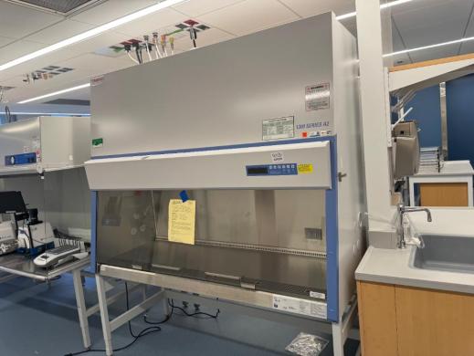 Thermo 1300 Series A2 6' BioSafety Cabinet-cover