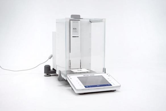 Mettler XPE105 DR Analytical Balance, 41/120 g × 0.01/0.1 mg, Delta Range-cover