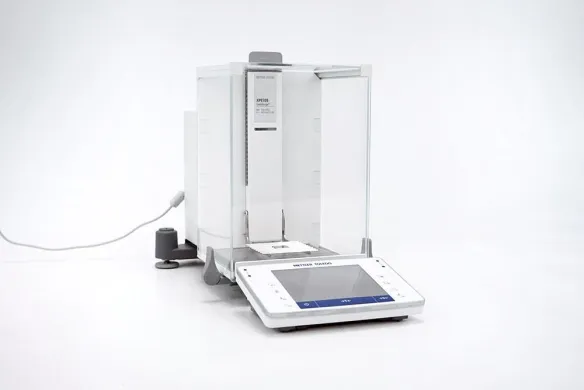 Mettler XPE105 DR Analytical Balance, 41/120 g × 0.01/0.1 mg, Delta Range, Mettler Toledo Laboratory equipment