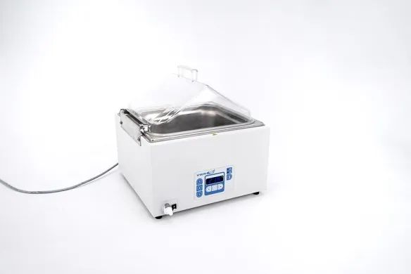 VWR 462-0557 Laboratory Water Bath, 12 L, +5 °C to 99 °C