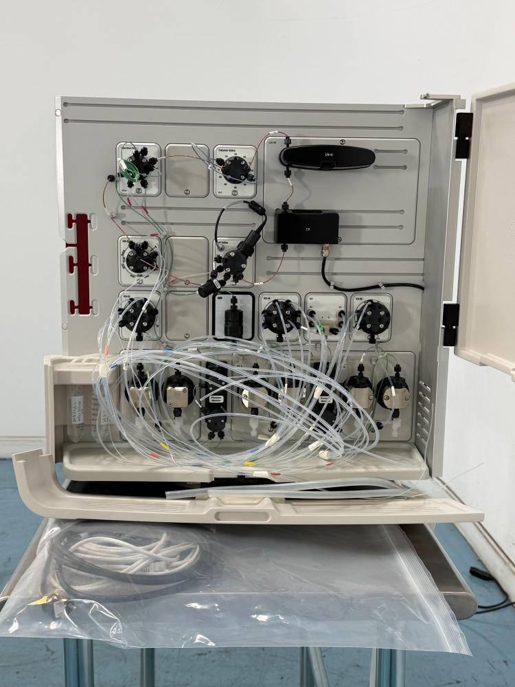 Cytiva AKTA Avant 25 Automated Liquid Chromatography System for Protein Purification