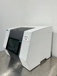 Agilent AriaDX Real-Time PCR Thermocycler with 96-Well Heated Lid Block, 2 of 4