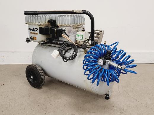 Jun-Air 72437 Model 6 Oil-Free Laboratory Air Compressor 50L Tank-cover